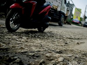 Viral Jalan Parung Panjang Rusak Parah, PUPR Buka Suara