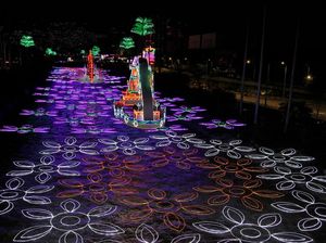 Kota di Kolombia Bercahaya Siap Menyambut Natal