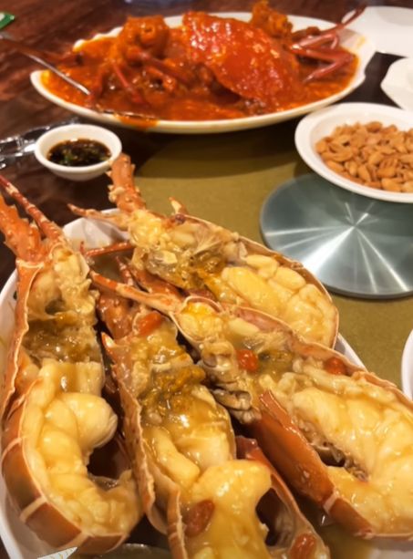 Liburan Felicia Tissue Liburan Felicia Tissue