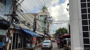 Melihat Masjid Paling Besar di Ujung Utara Thailand