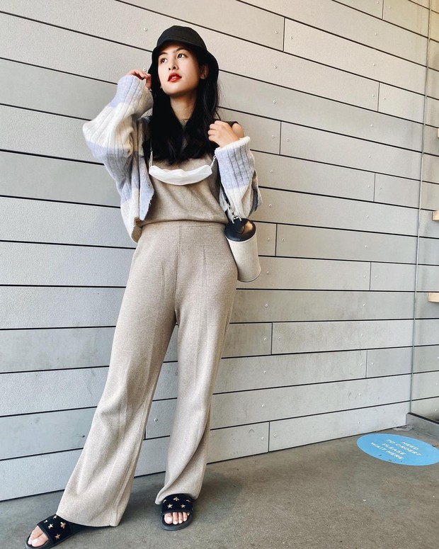 Maudy Ayunda dengan knitwear/Sumber: IG @maudyayunda Maudy Ayunda dengan knitwear/Sumber: IG @maudyayunda