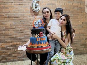 Pesona Selvi Ananda Saat Jajan hingga Temani Jan Ethes Makan