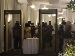 Suasana Terkini Rumah Erina Jelang Acara Midodareni, Tamu Mulai Datang