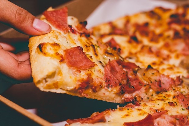 Pizza / foto : pexels.com/MuffinCreatives