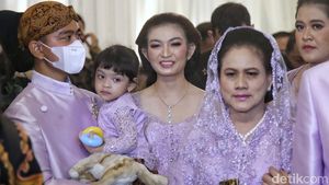 7 Gaya Selvi Ananda Cantik Curi Perhatian di Acara Siraman Sampai Midodareni