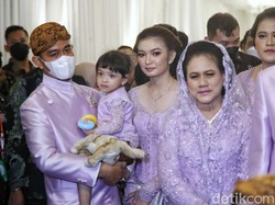 Gibran Ngobrol Dikit Sama AHY di Resepsi Malam Nikahan Kaesang-Erina