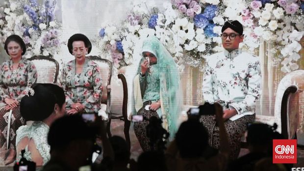 Prosesi Langkahan Pernikahan Erina Gudono dari layar yang yang ditampilkan untuk wartawan. CNN Indonesia/Adhi Wicaksono