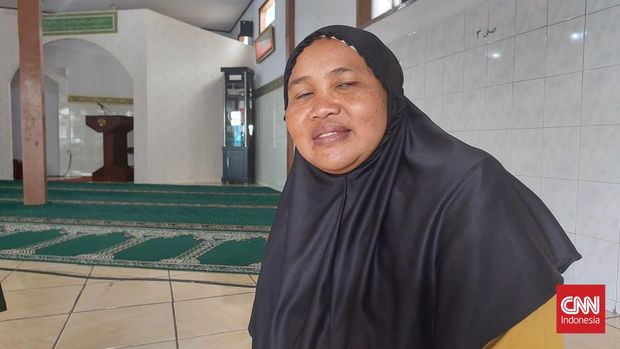 Imas, saksi serangan bom bunuh diri di Polsek Astana Anyar