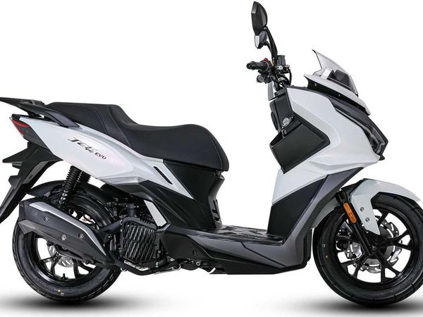PCX-Nmax Minggir! Skutik Baru SYM Ini Bisa Buat Bawa Galon