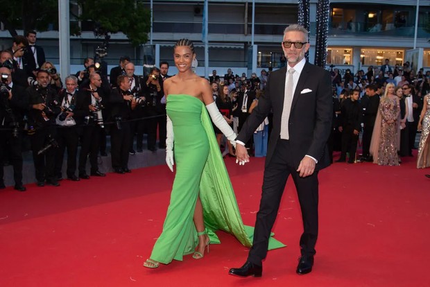 Tina Kunakey dan Vincent Cassel/Foto: Dok. gq-magazine Pasangan Hollywood yang Paling Stylish