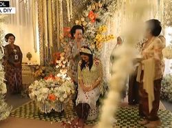 Prosesi Siraman, Erina Diguyur Air 7 Sumber oleh Istri Sultan HB X-Mensesneg