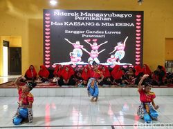 Warga Purwosari Gelar Pentas Seni Meriahkan Pernikahan Kaesang-Erina