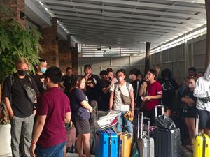 Potret 34 WNI yang Diselamatkan dari Perusahaan Online Scam di Kamboja Potret 34 WNI yang Diselamatkan dari Perusahaan Online Scam di Kamboja