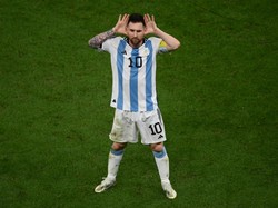 Lionel Messi memperbesar keunggulan Argentina menjadi 2-0 di babak kedua. Franck Fife/AFP.