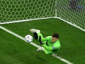 Livakovic Diproyeksikan Gantikan Neueur di Bayern Munich