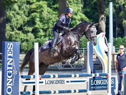 Euclia Purnama Ikut Kejuaraan Berkuda di Jerman