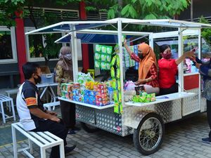 SMK di Madiun Desain Mobil Listrik, Dipakai Penjual Pecel-Reparasi Keliling
