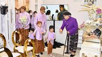 Tingkah Lucu Cucu Presiden Jokowi di Pernikahan Kaesang-Erina