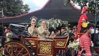 Panggih Pengantin Usai, Kaesang-Erina Tinggalkan Pendopo Naik Kereta