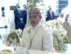 Terlihat Tegang Jelang Akad, Kaesang: Aku Lagi Deg-degan!