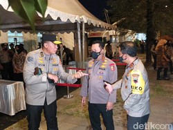 Pantau Puro Mangkunegaran, Kapolri Cek Metal Detector-Parkiran