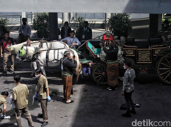 Ini Dia Kereta Kuda untuk Akad Nikah Kaesang-Erina