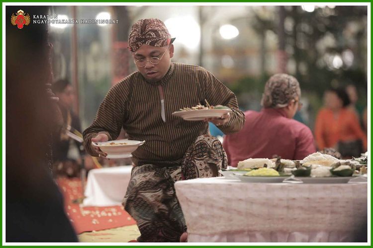Menu Akad Nikah hingga Pembagian Makanan Gratis di Pernikahan Kaesang Menu Akad Nikah hingga Pembagian Makanan Gratis di Pernikahan Kaesang