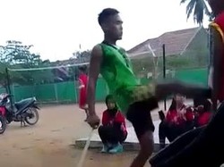 Viral, Oknum Guru di Lampung Tendang Perut Siswa Hingga Terpental