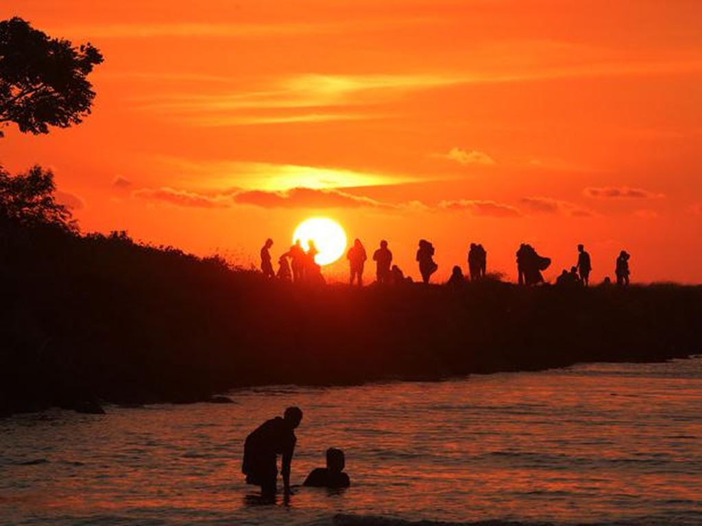 Wisata Pantai Bosowa Makassar, Destinasi Hits Kota Daeng untuk Nikmati Senja