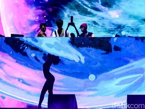 Weird Genius Gebrak DWP 2022 Hari Kedua, Tampilkan Tarian Bali