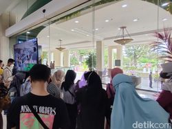 Lokasi Nobar Pernikahan Kaesang-Erina di Amplaz Dipadati Pengunjung