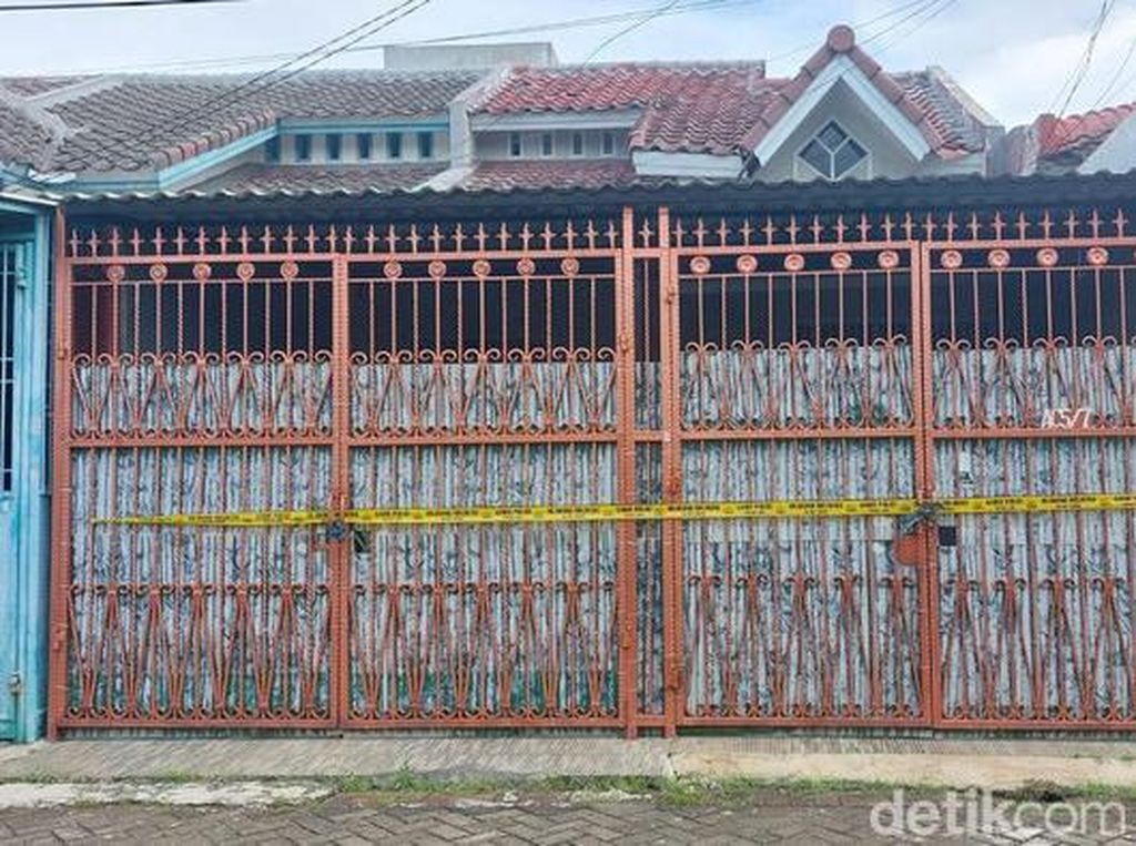 Tanda Tanya Sekeluarga Tewas di Kalideres Tak Minta Bantuan ke Siapa Pun Tanda Tanya Sekeluarga Tewas di Kalideres Tak Minta Bantuan ke Siapa Pun