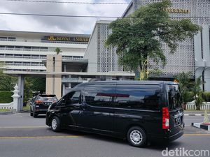 Tamu Undangan Pernikahan Kaesang dan Erina Mulai Berdatangan Tamu Undangan Pernikahan Kaesang dan Erina Mulai Berdatangan