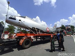 Pesawat Tempur F-86 Sabre Bakal Jadi Koleksi Baru Museum PETA Blitar Pesawat Tempur F-86 Sabre Bakal Jadi Koleksi Baru Museum PETA Blitar