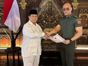 Deddy Corbuzier Diberi Pangkat Letkol Tituler, Kok Bisa Dapat Gaji-Tunjangan? Deddy Corbuzier Diberi Pangkat Letkol Tituler, Kok Bisa Dapat Gaji-Tunjangan?