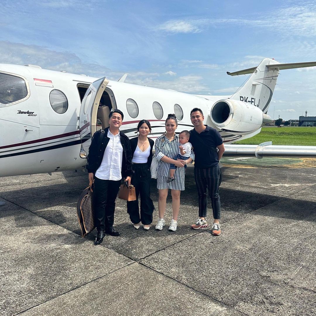 Raffi Ahmad naik jet pribadi ke nikahan Kaesang.