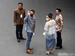 Saat Jokowi Bertemu Keluarga Raffi Ahmad, Cantiknya Nagita Jadi Sorotan