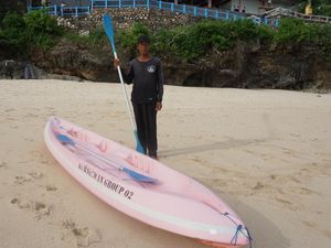 Bayar Sekali-Murah, Yuk Main Kano Sepuasnya di Pantai Gunung Payung Bayar Sekali-Murah, Yuk Main Kano Sepuasnya di Pantai Gunung Payung