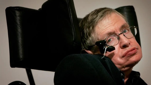 Stephen Hawking Pemilik Otak Cerdas Mengenal Stephen Hawking seorang penyandang disabilitas namun memiliki otak cerdas