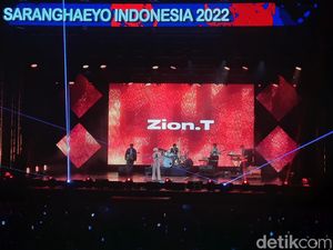 Zion T Tampil Full Band di Saranghaeyo Indonesia 2022 Zion T Tampil Full Band di Saranghaeyo Indonesia 2022