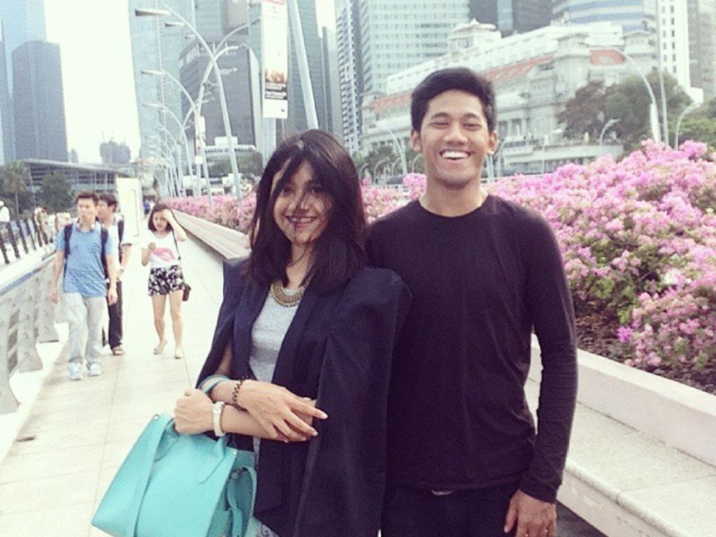 8 Potret Allen Gudono, Kakak Ipar Kaesang yang Jadi Wali Nikah Erina 8 Potret Allen Gudono, Kakak Ipar Kaesang yang Jadi Wali Nikah Erina