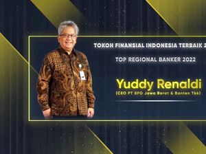 Dirut bank bjb Sabet Penghargaan Top Regional Banker 2022