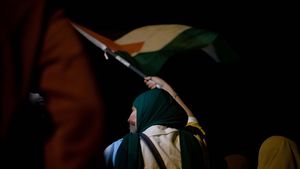 Bendera Palestina Berkibar di Tengah Pesta Pendukung Maroko