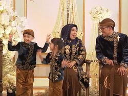 Ditanya Ada Pesan Untuk Kaesang-Erina, Ini Jawaban Jan Ethes