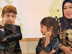 Momen Kompak nan Lucu Jan Ethes-Sedah Mirah di Tasyakuran Kaesang