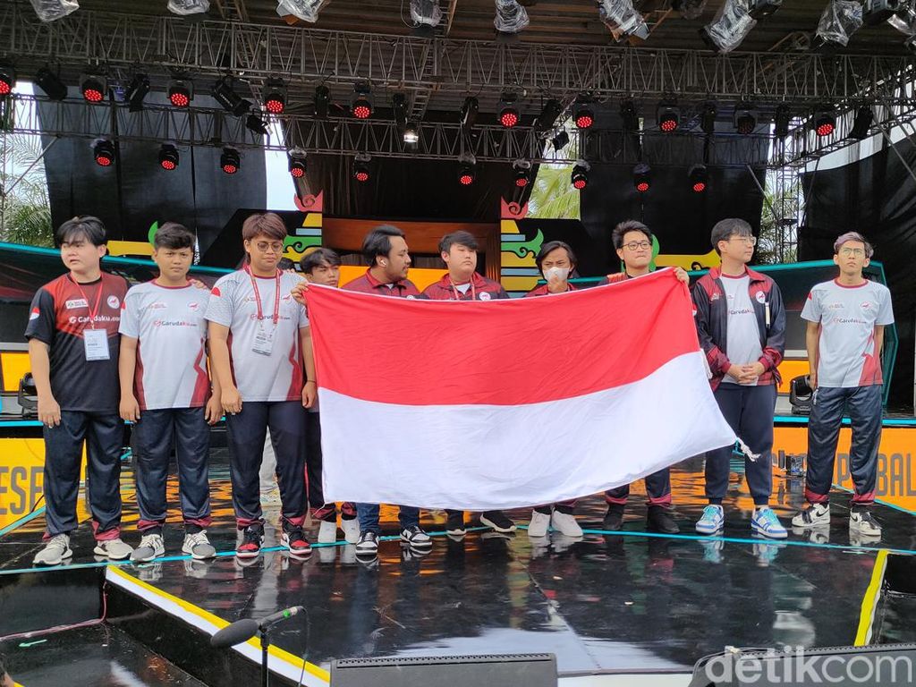Tak Terkalahkan, Timnas MLBB Indonesia Juara IESF Bali 2022