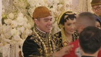 3 Jam Terima Tamu Tasyakuran, Kaesang-Erina Masih Full Senyum