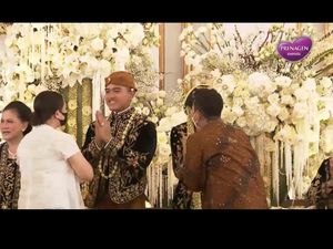 Raffi Ahmad, Ari Lasso hingga Titiek Puspa Hadiri Resepsi Kaesang-Erina di Solo Raffi Ahmad, Ari Lasso hingga Titiek Puspa Hadiri Resepsi Kaesang-Erina di Solo