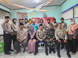 Temui Warga, Kasat Lantas Polres Depok Ditanya-tanya soal Bikin SIM
