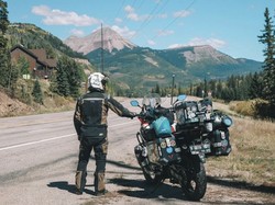 Motor Pelat B Dipakai Jelajah Dunia, Ini Dokumen yang Wajib Dibawa